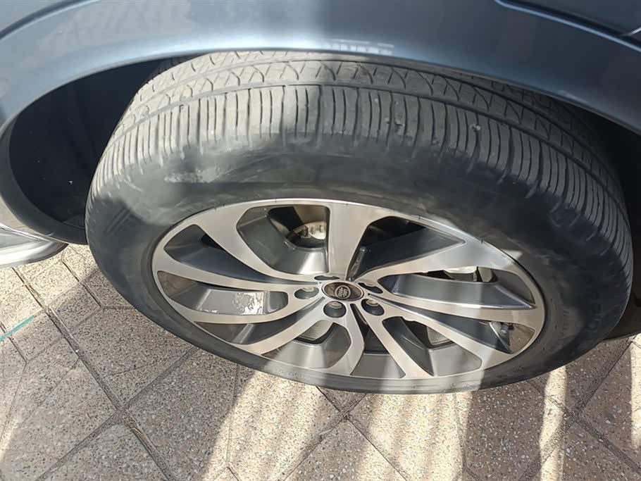 Land Rover Discover sports