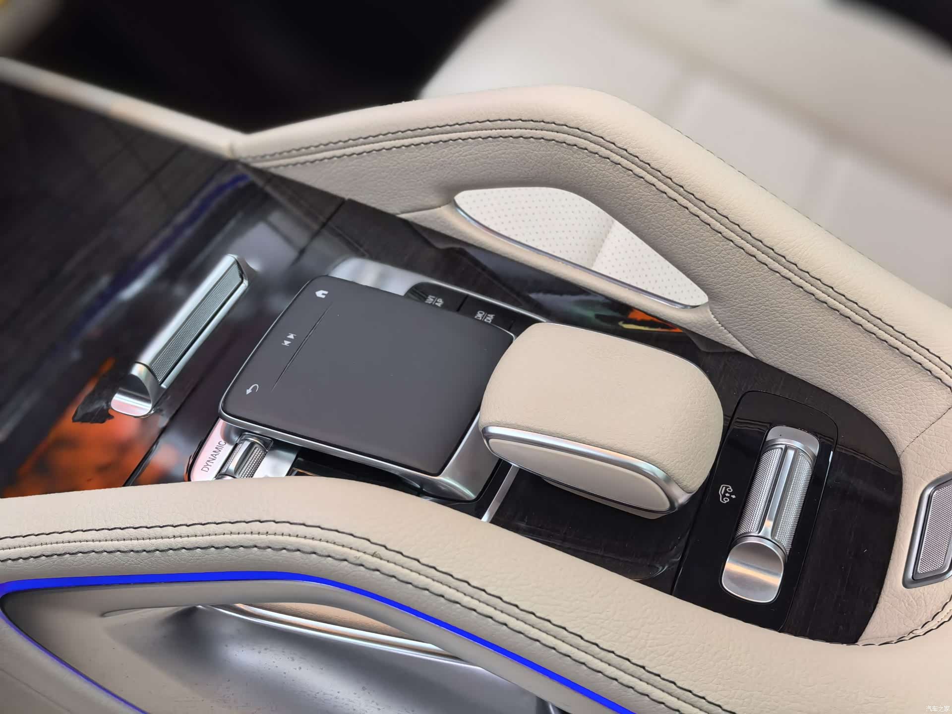 Mercedes-Benz GLE, 2020 16