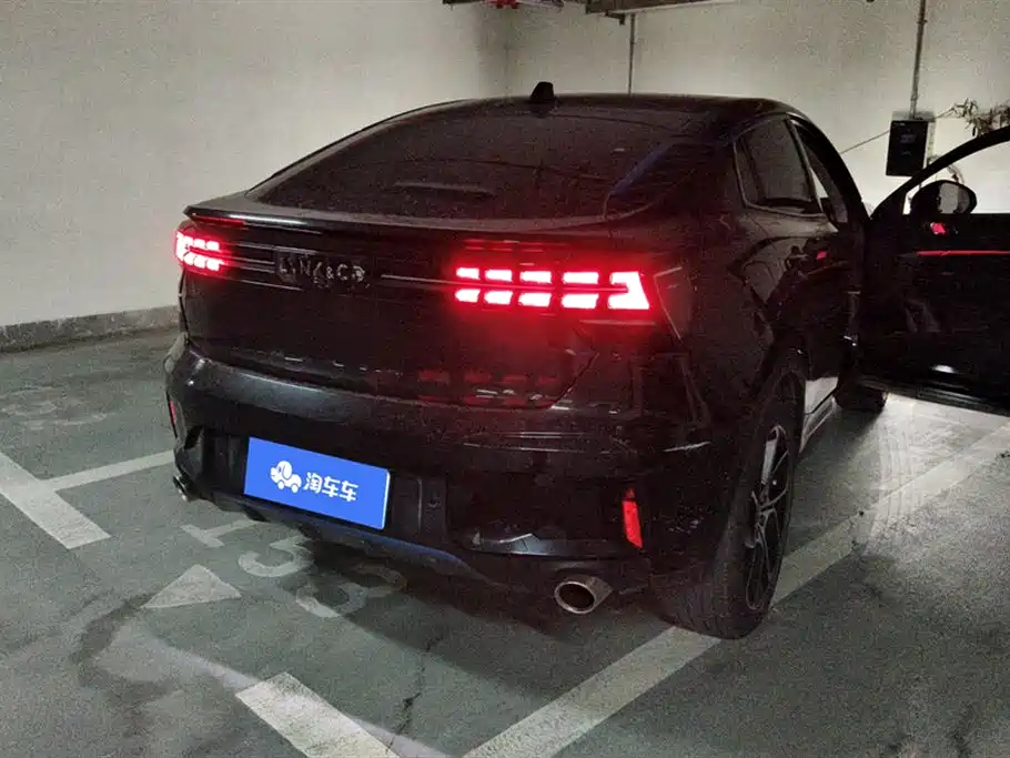 Lynk & Co 05