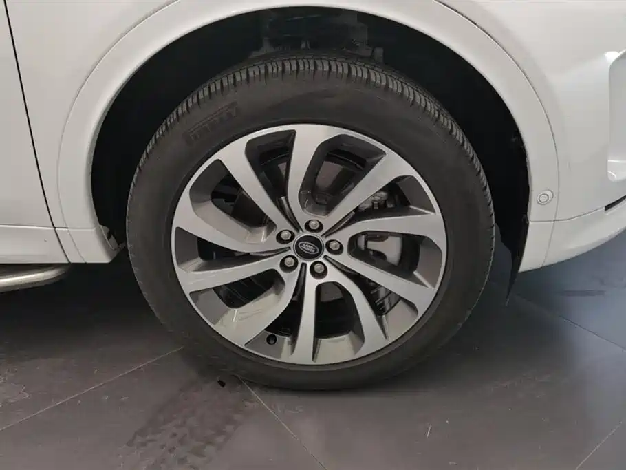 Land Rover Discover sports