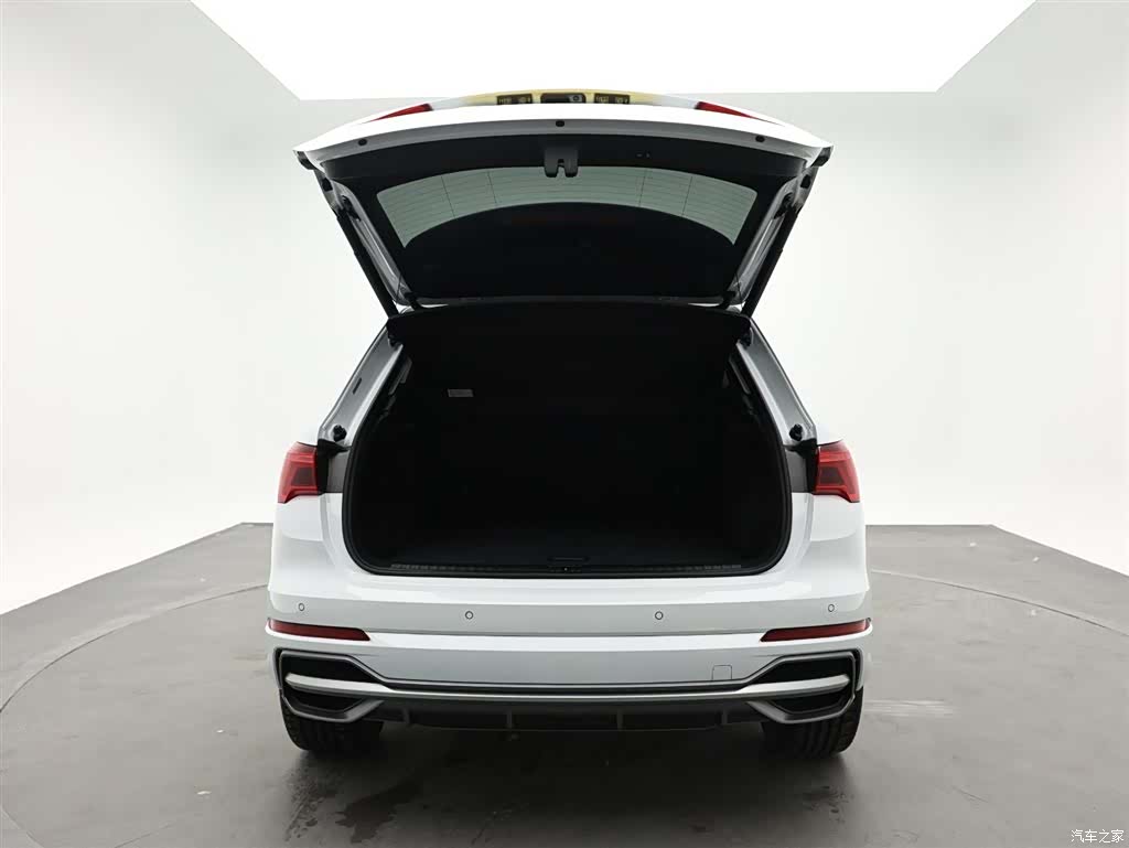 Audi Q3, 2022 8
