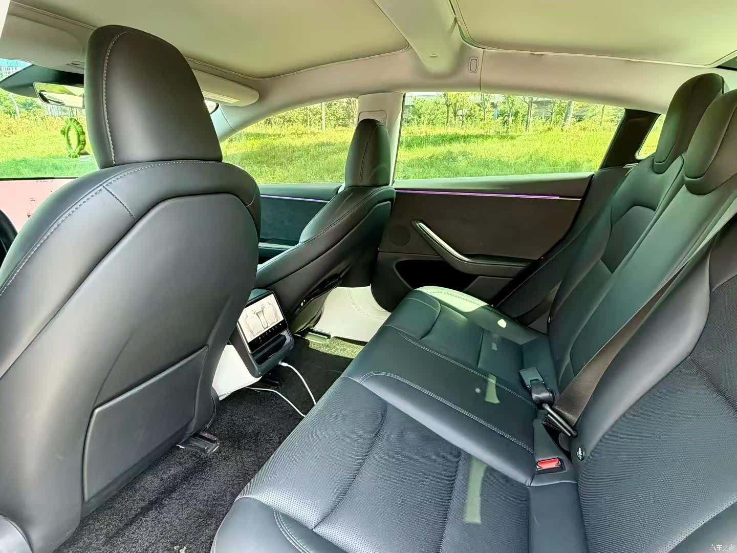 Tesla Model 3, 2025 все фото