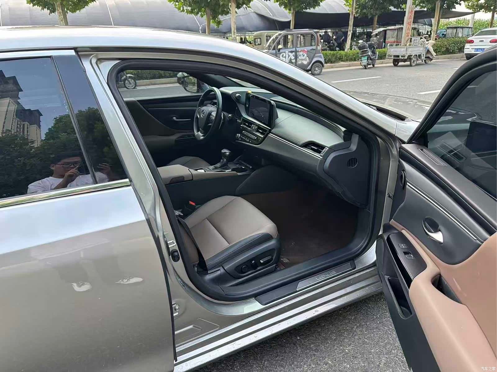 Lexus ES, 2022 7