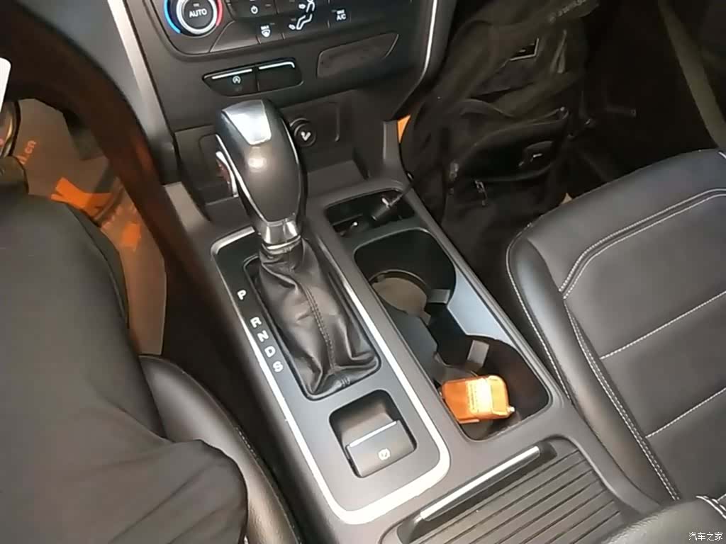 Ford Kuga, 2018 14