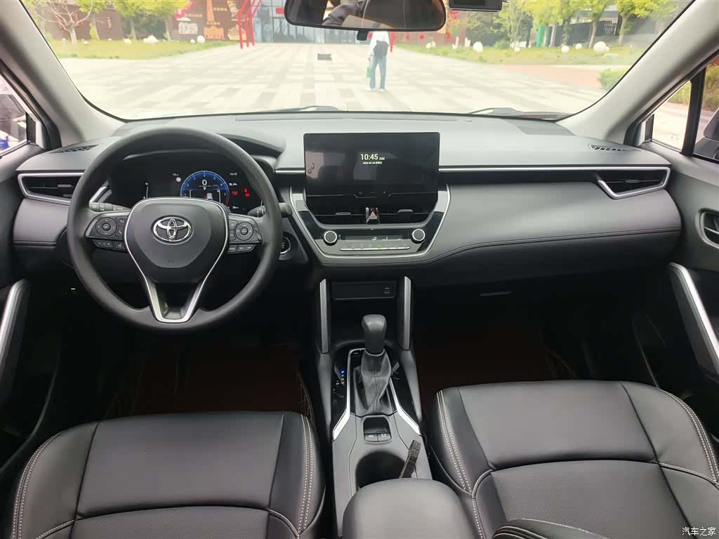 Toyota Frontlander, 2023 21
