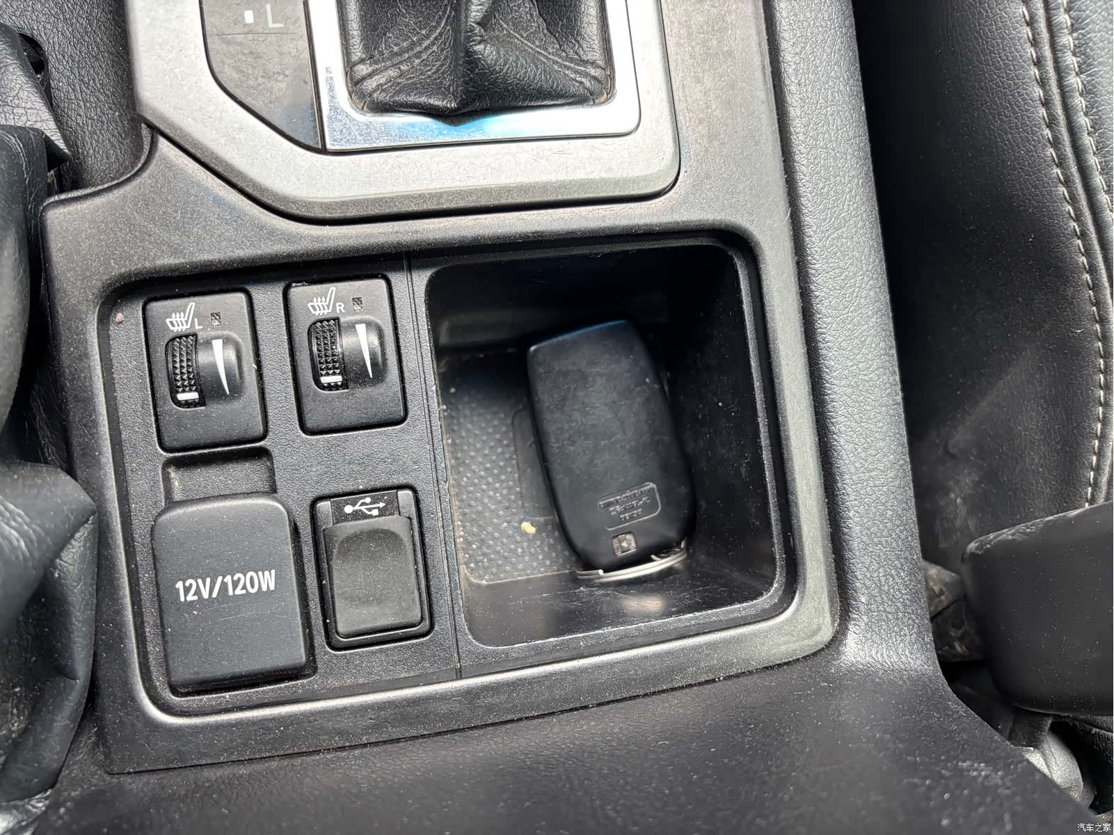 Toyota Prado, 2015 12
