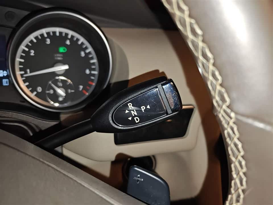 Mercedes-Benz R-class