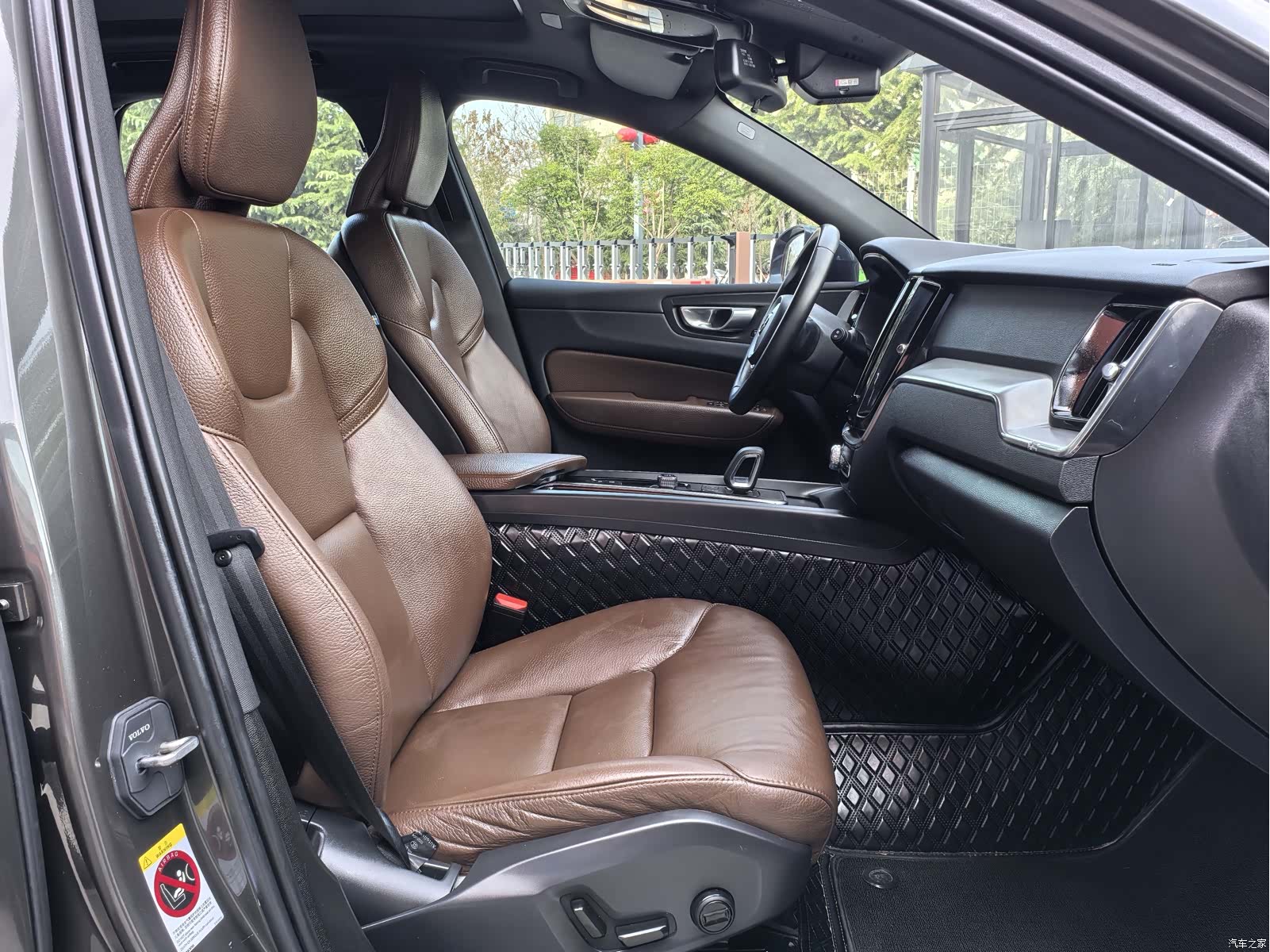 Volvo XC60, 2022 8