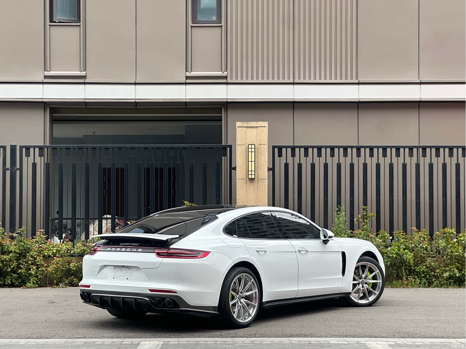 Porsche Panamera, 2020 4