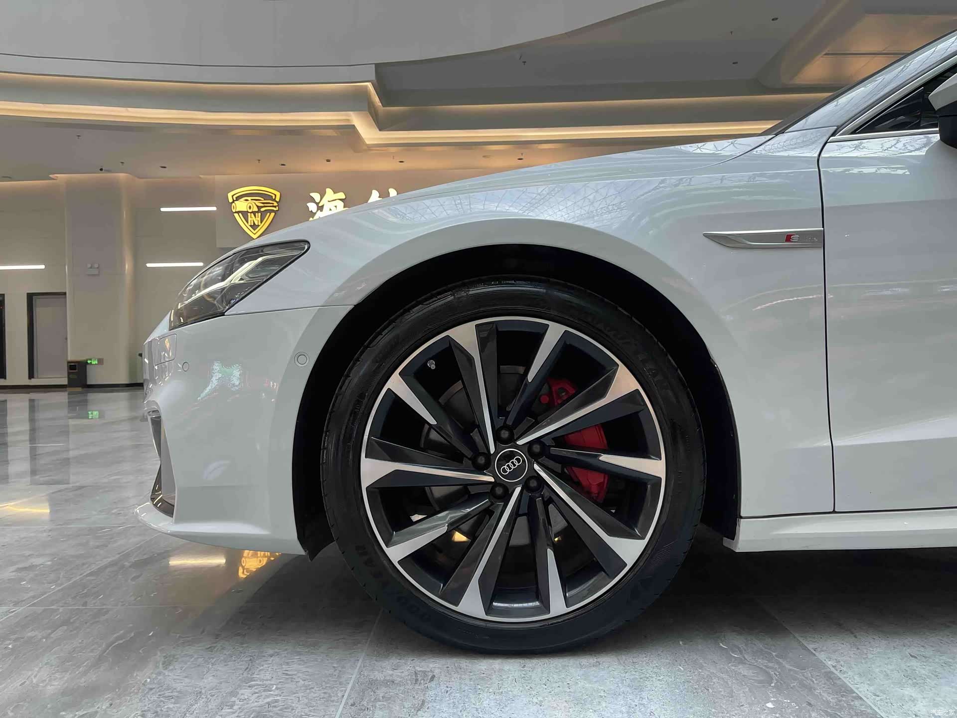 Audi A7L, 2023 14