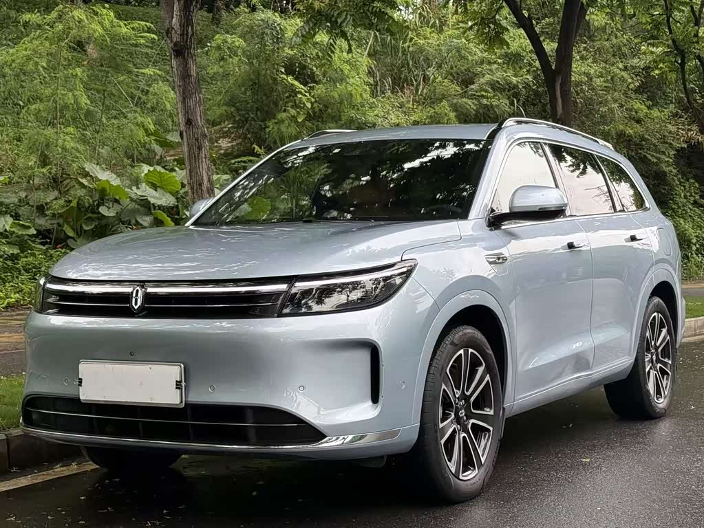 AITO M7