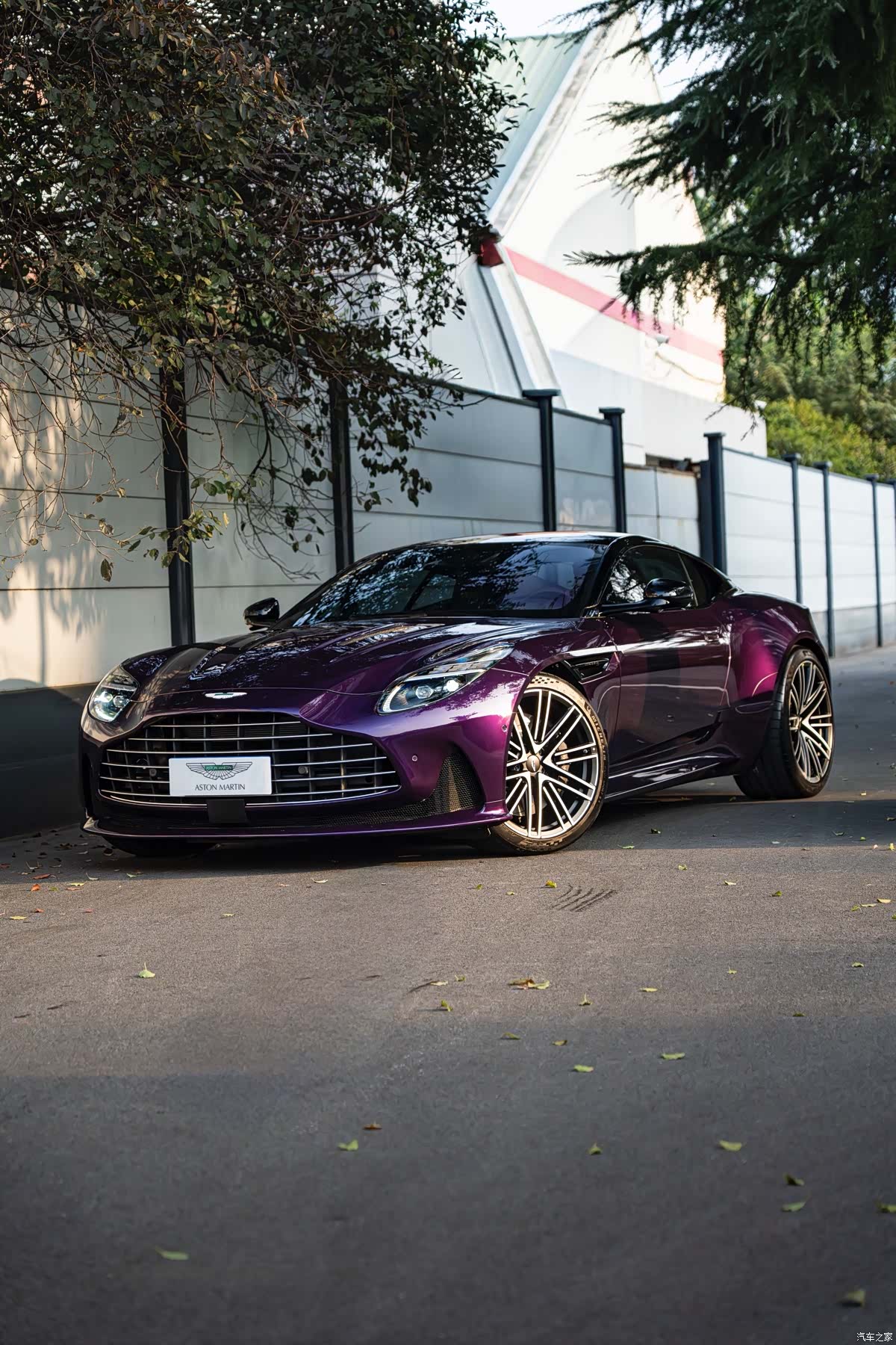Aston Martin DB12, 2024 19