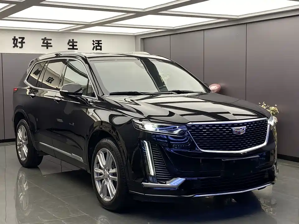 Cadillac XT6