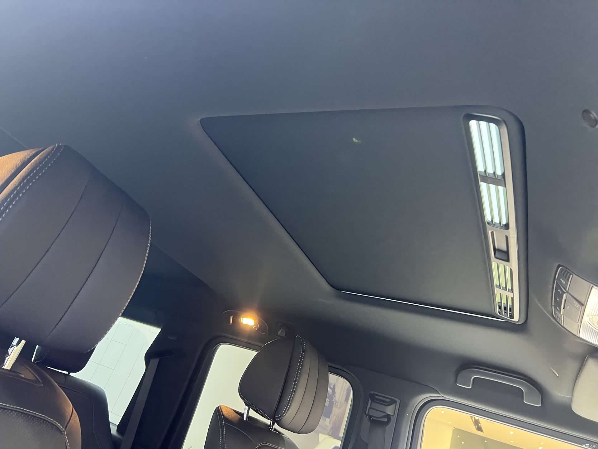 Mercedes-Benz G-Class, 2021 24