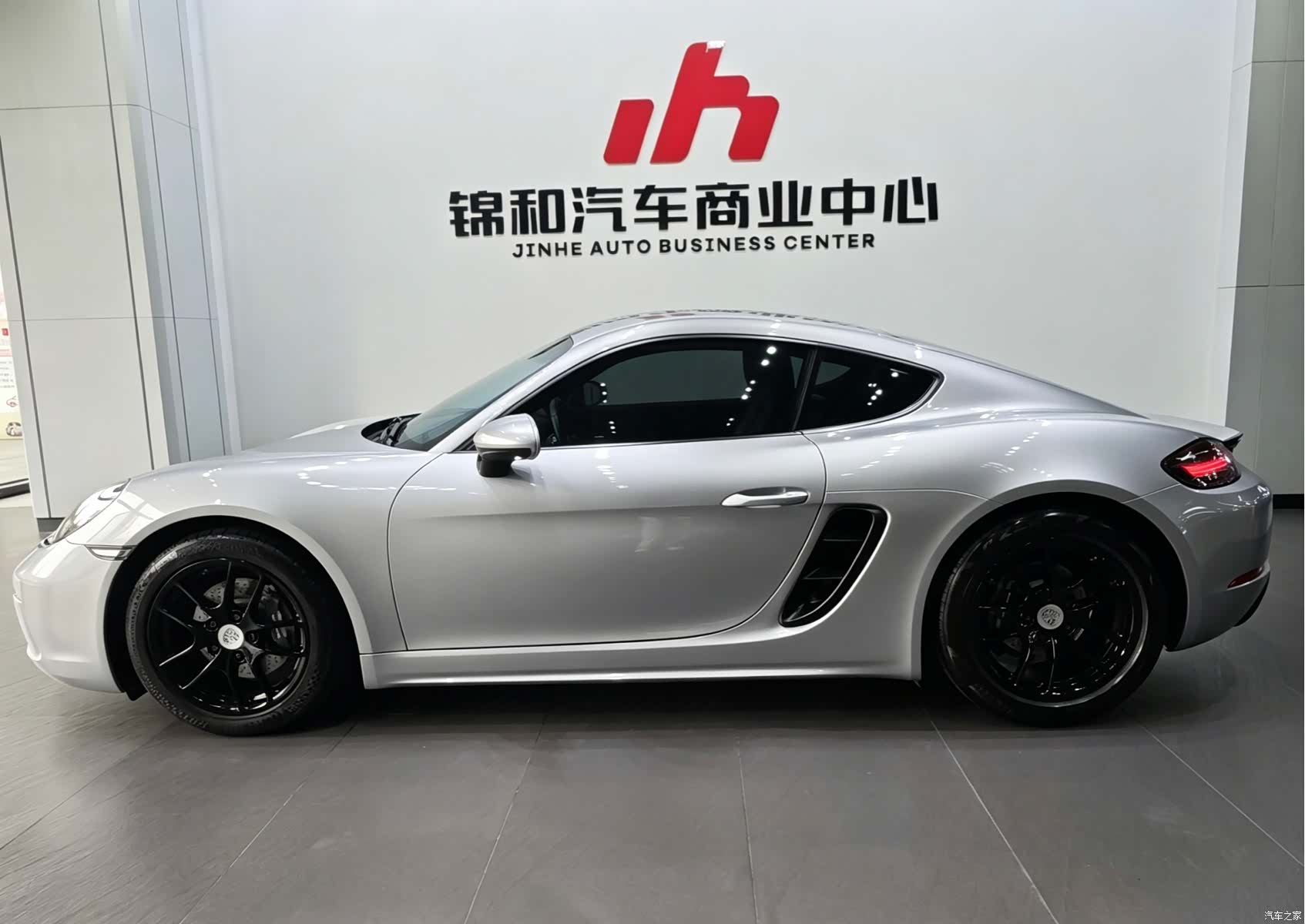 Porsche Cayman, 2018 8