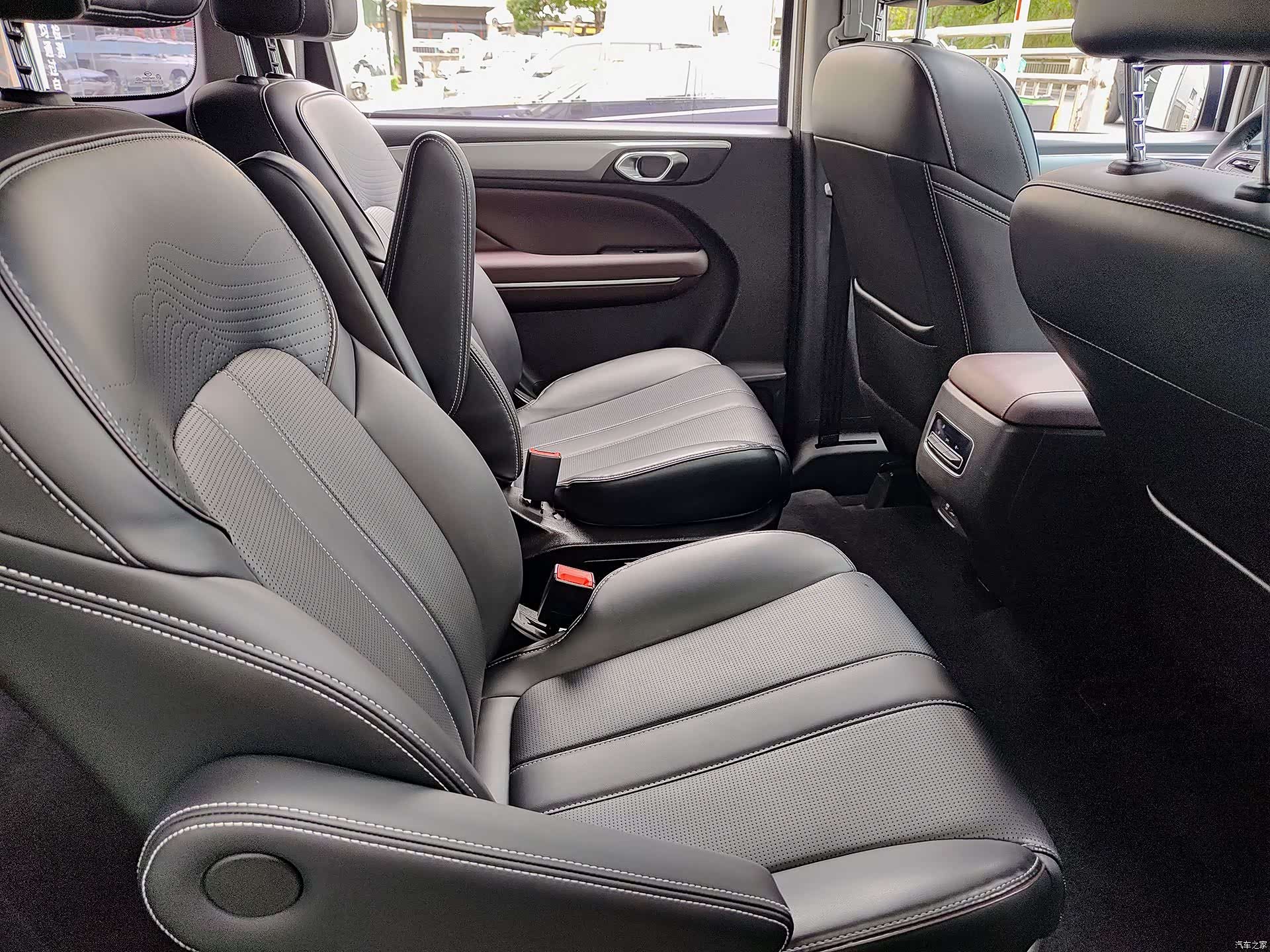 Trumpchi M6, 2023 11