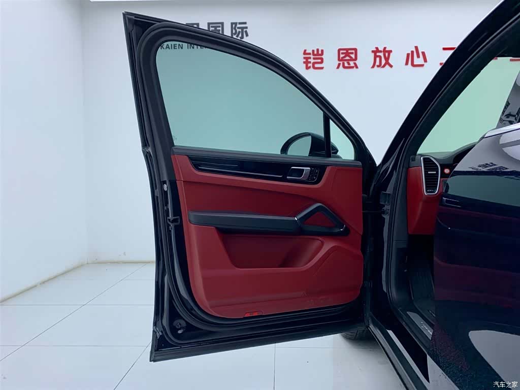 Porsche Cayenne, 2021 31