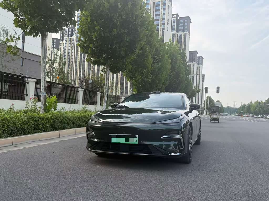 Geely Galaxy Starshine 8
