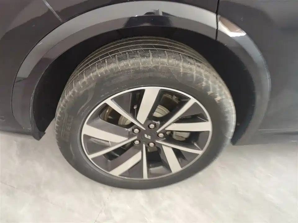 Li Auto Ideal L7