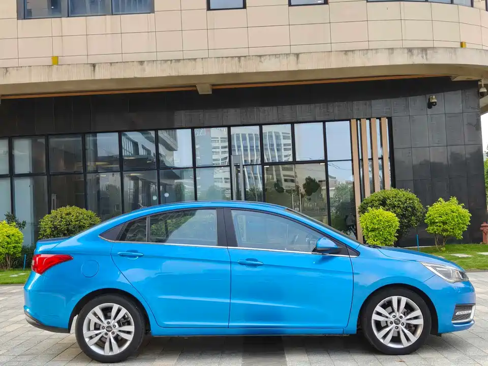 Chery Arrizo 5