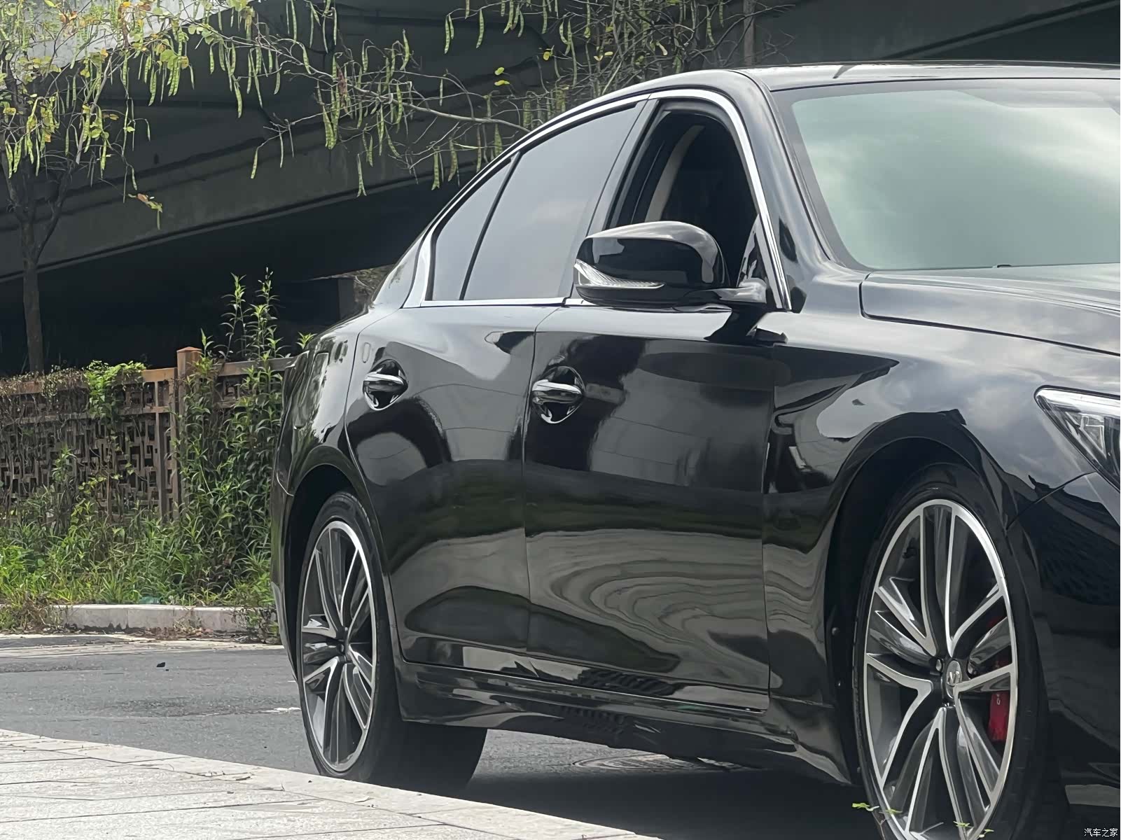 Infiniti Q50L, 2015 6