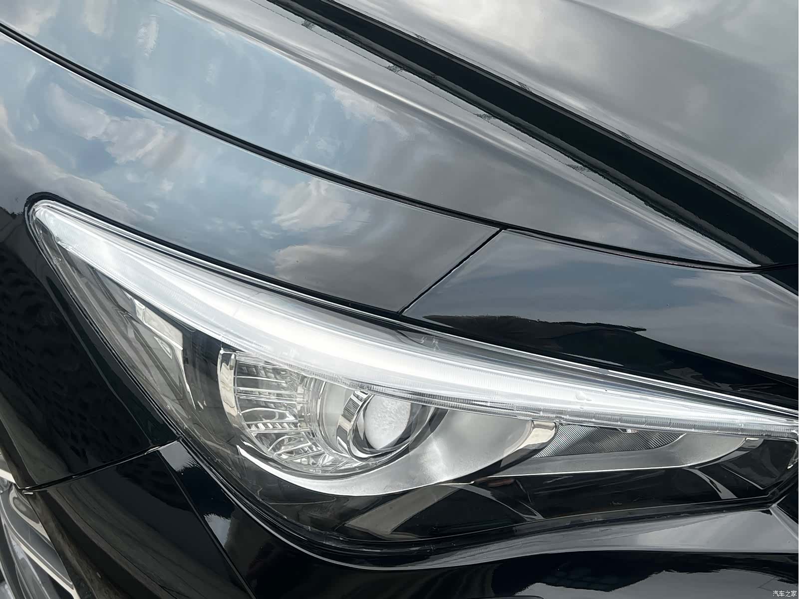 Infiniti Q50L, 2015 10