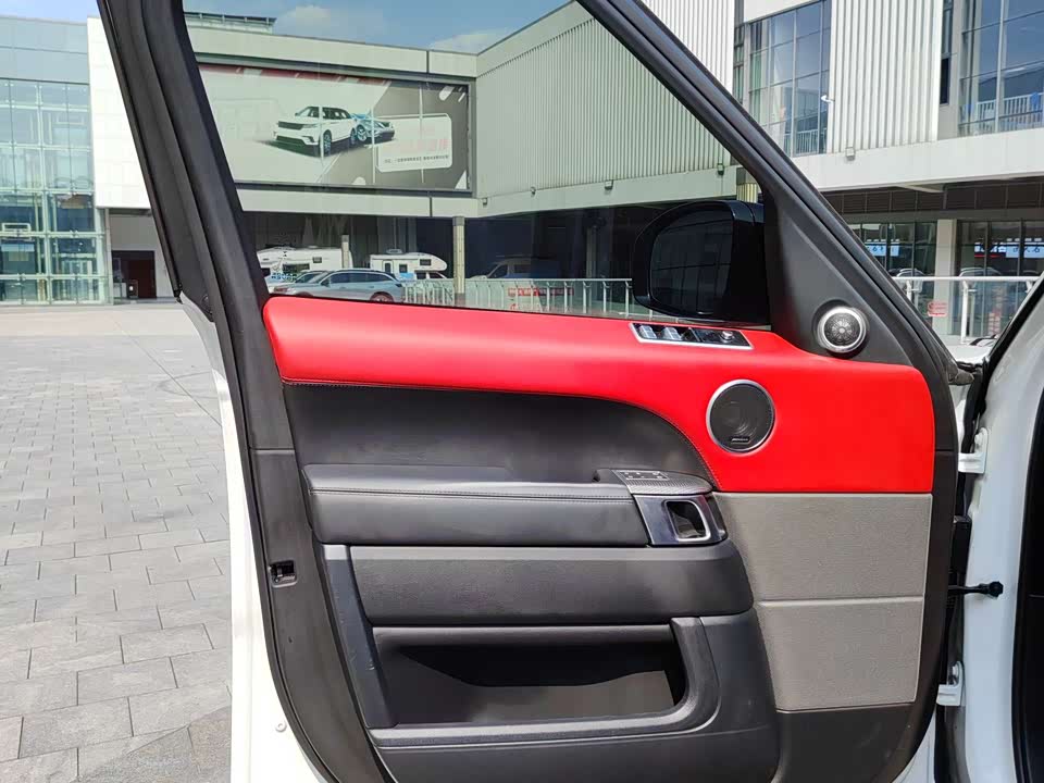 Land Rover Range Rover Sport Land Rover Range Rover Sport