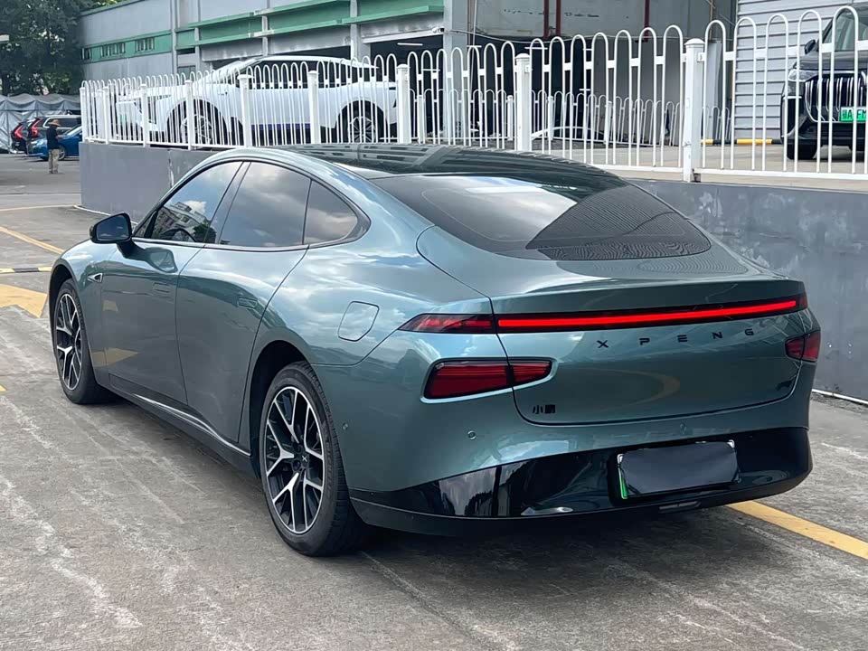 XPENG P7