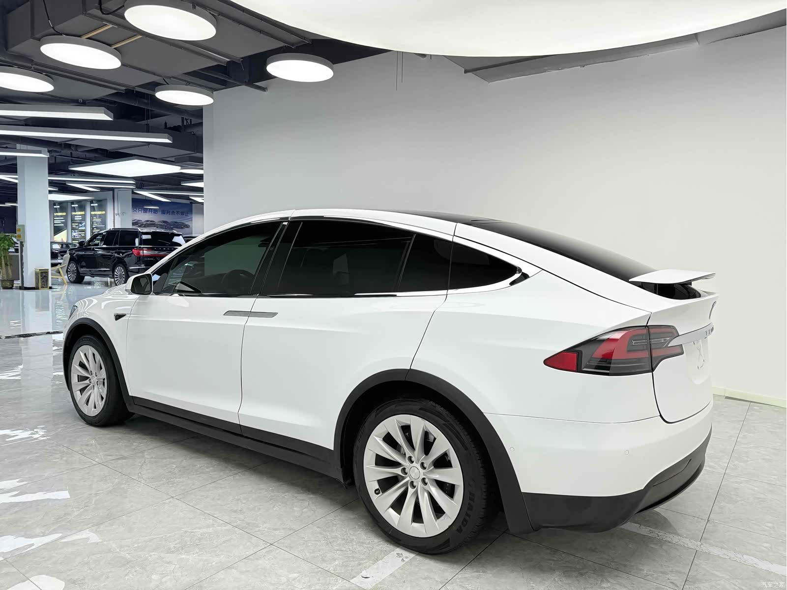 Tesla Model X, 2017 все фото