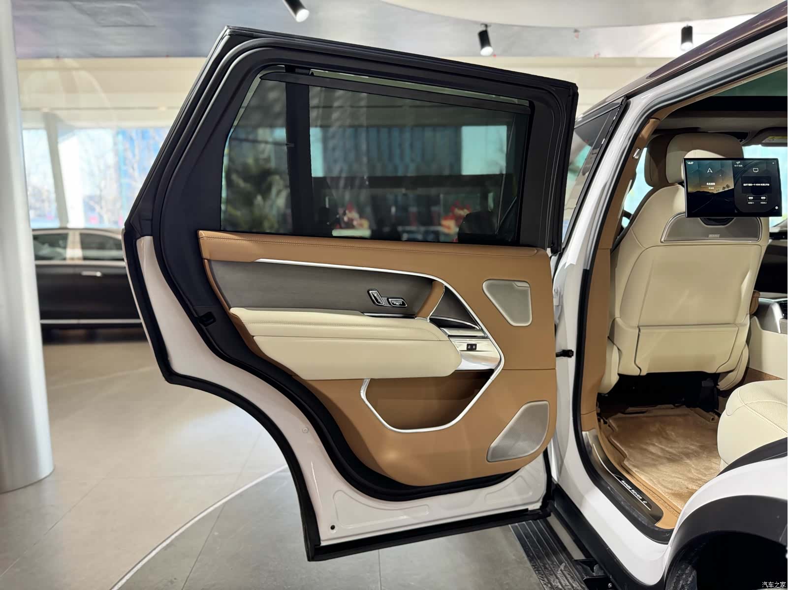 Land Rover Range Rover, 2024 25