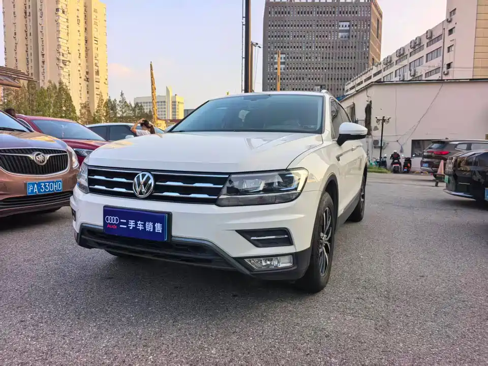 Volkswagen Tiguan L