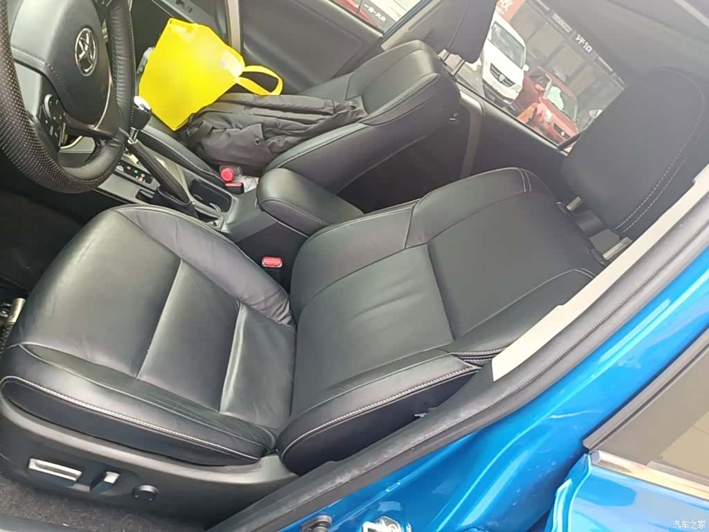 Toyota RAV4, 2018 15