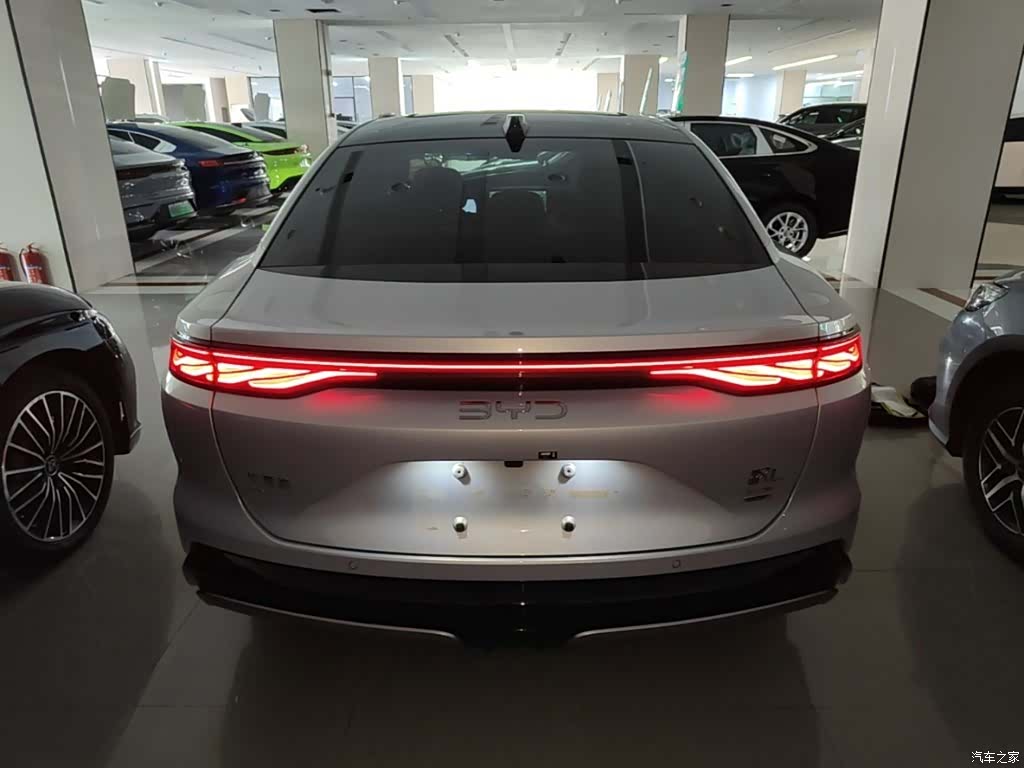 BYD Han, 2025 6