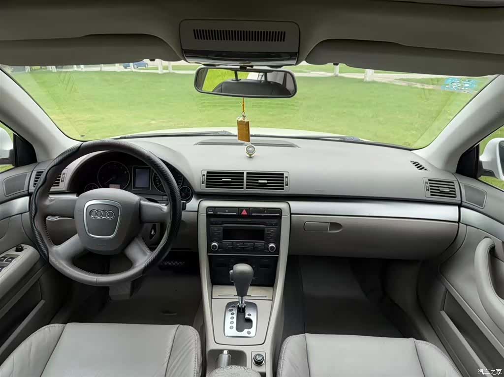 Audi A4, 2008 11