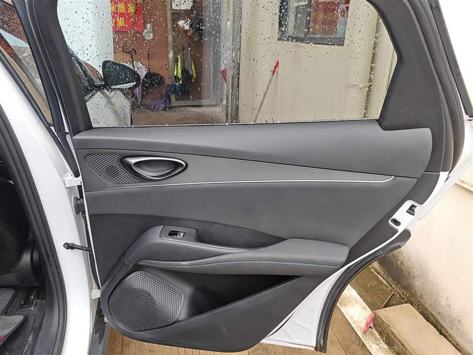 BYD Seal 06