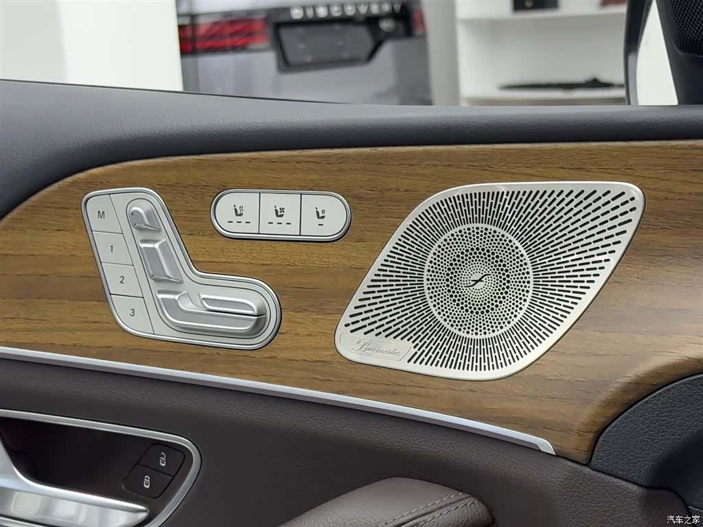Mercedes-Benz GLS, 2023 18