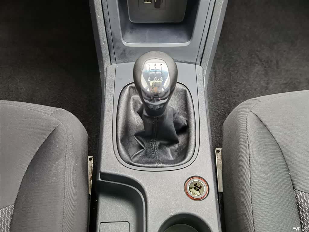 Roewe 350, 2016 13