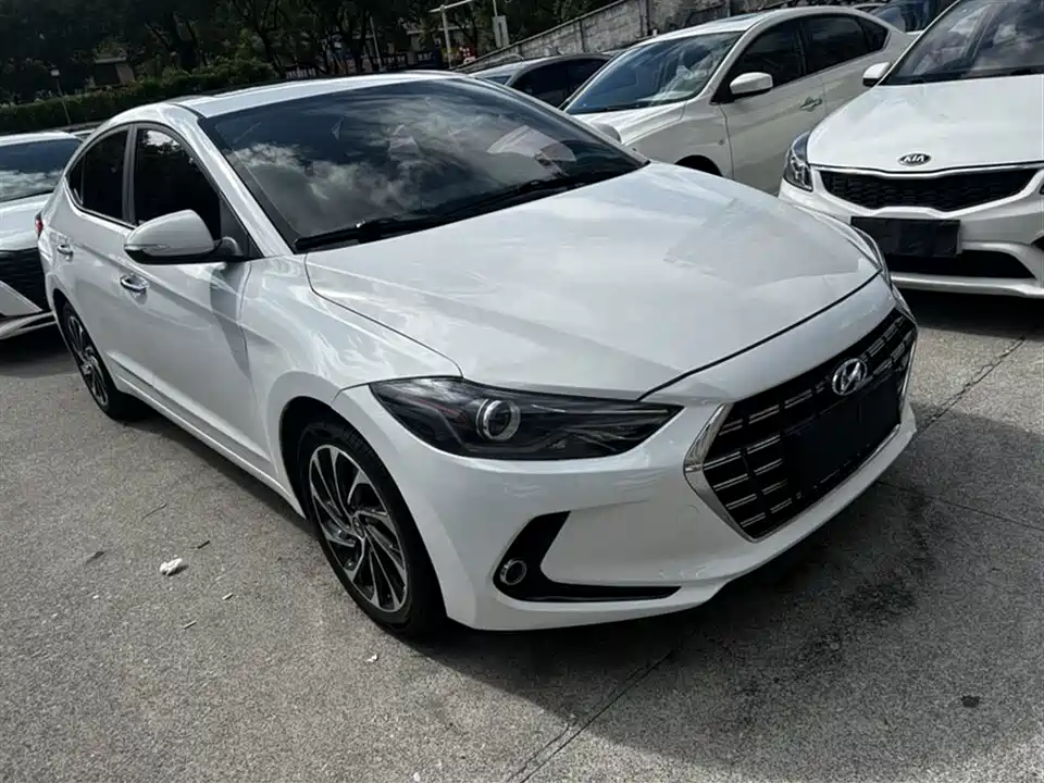 Hyundai Lead