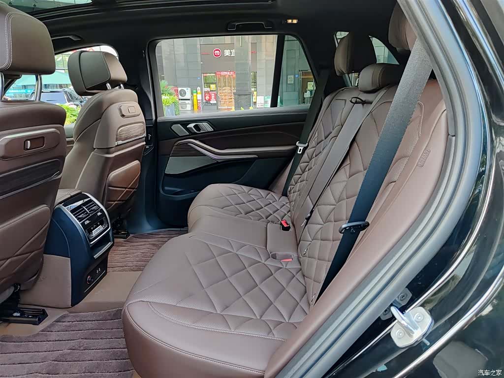 BMW X5, 2024 8