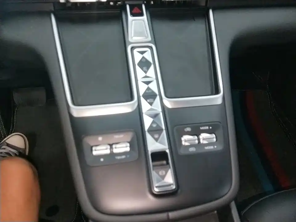 Haval Xiaolong MAX Haval Xiaolong MAX