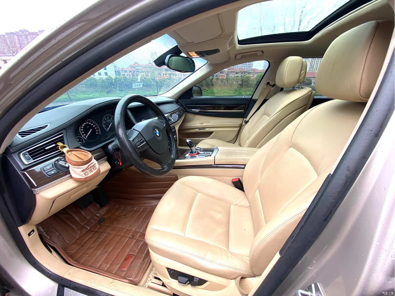 BMW 7 Series, 2011 9