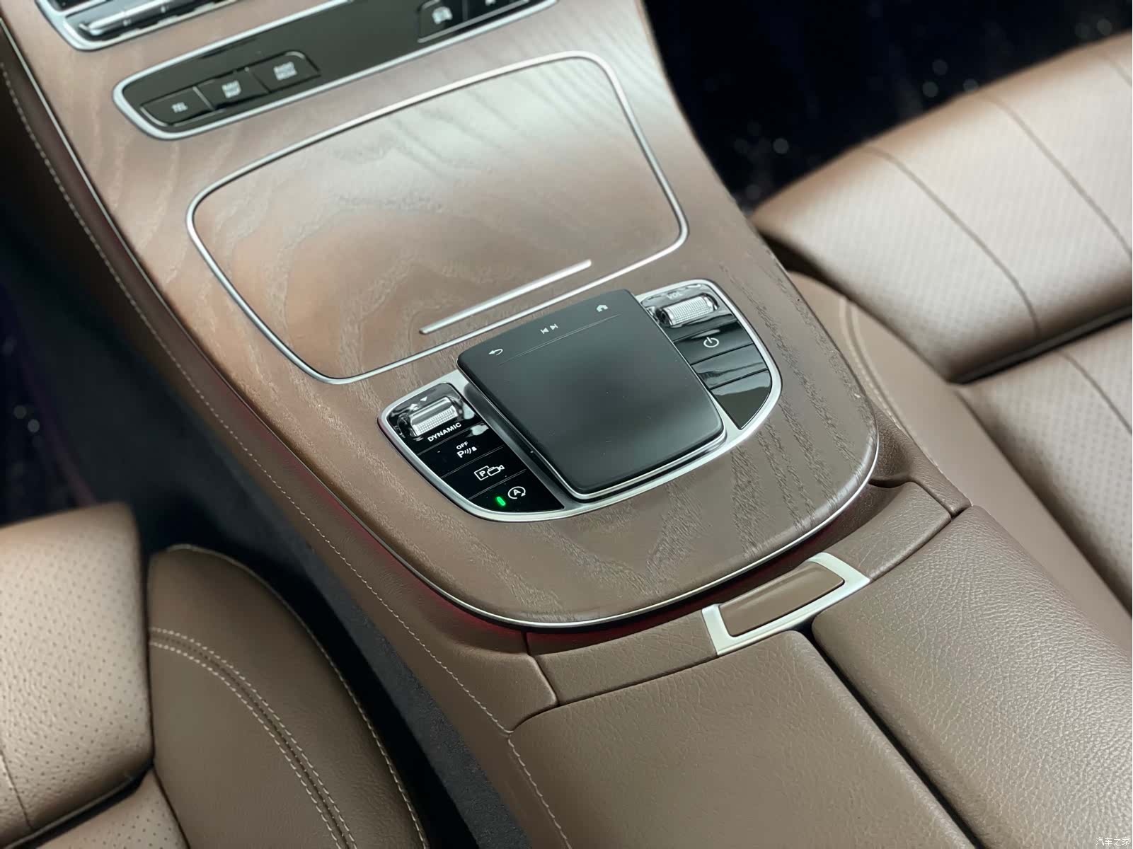 Mercedes-Benz E-Class, 2022 22