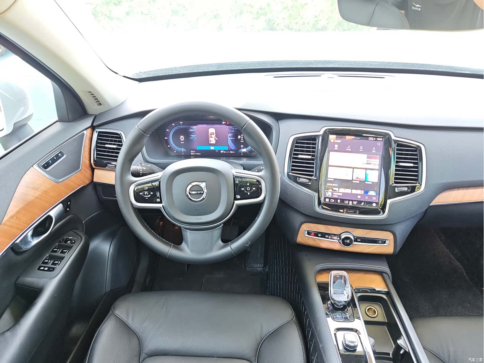Volvo XC90, 2024 все фото