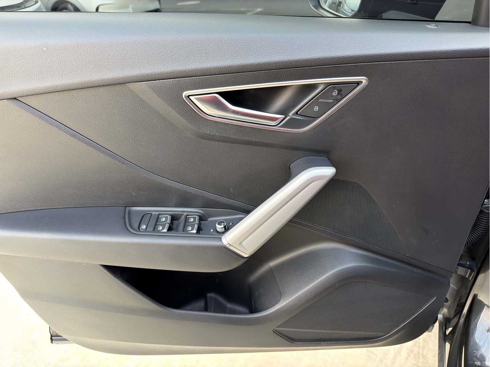 Audi Q2L, 2021 7