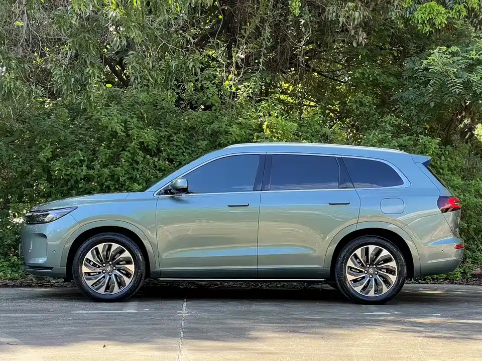 AITO Ask the world M7