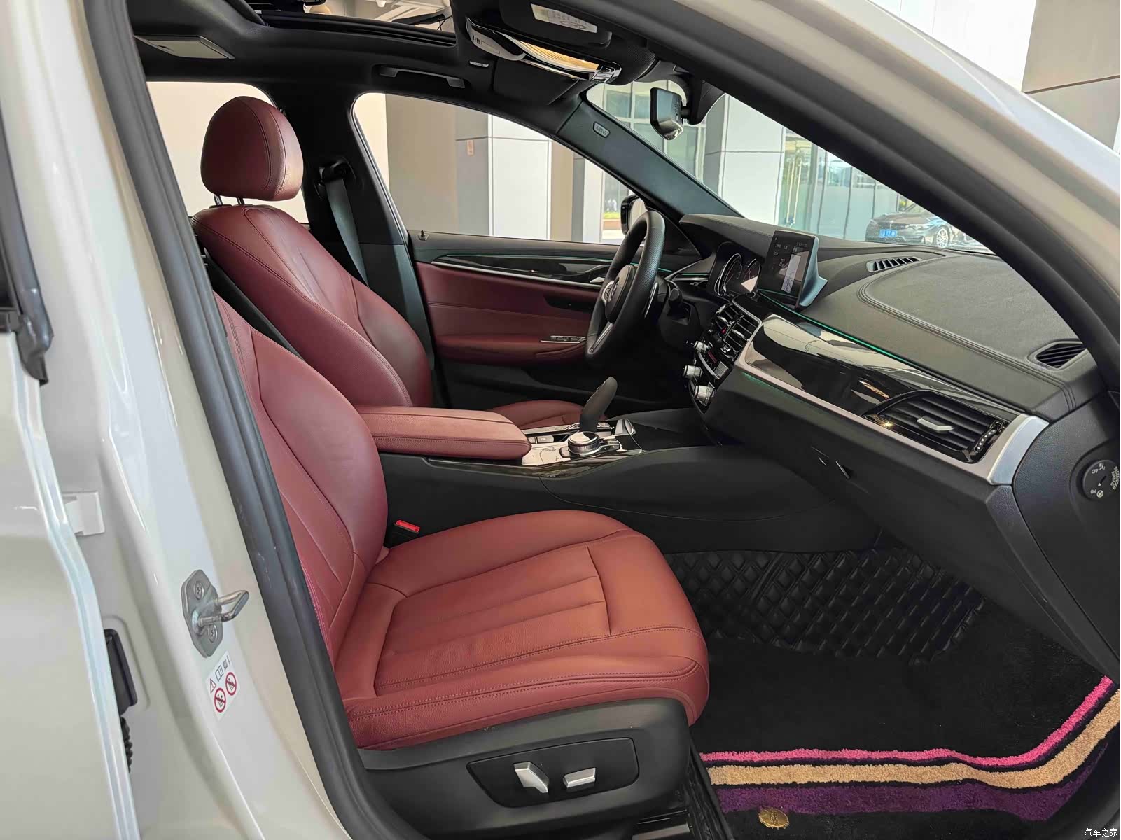 BMW 5 Series, 2018 28