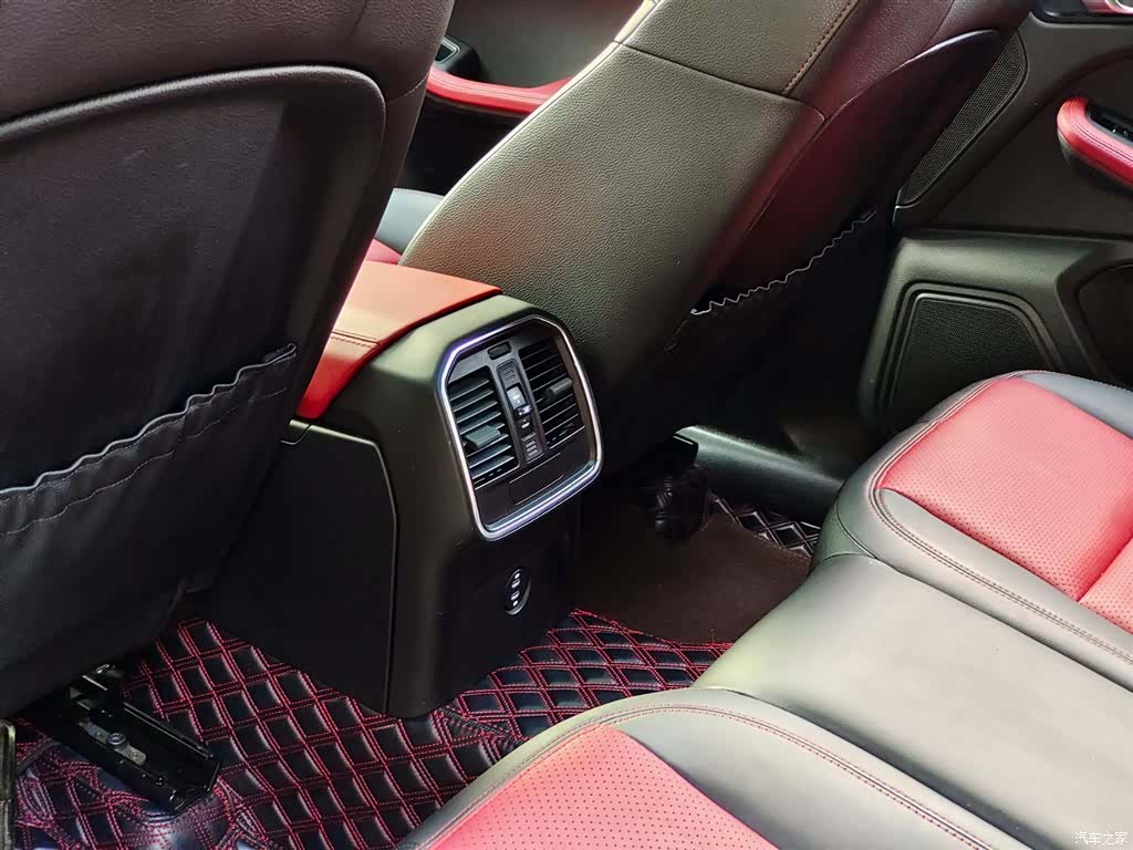 Porsche Macan, 2021 9