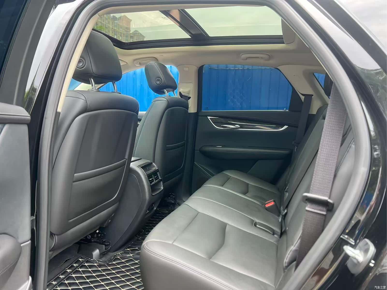 Cadillac XT5, 2017 12