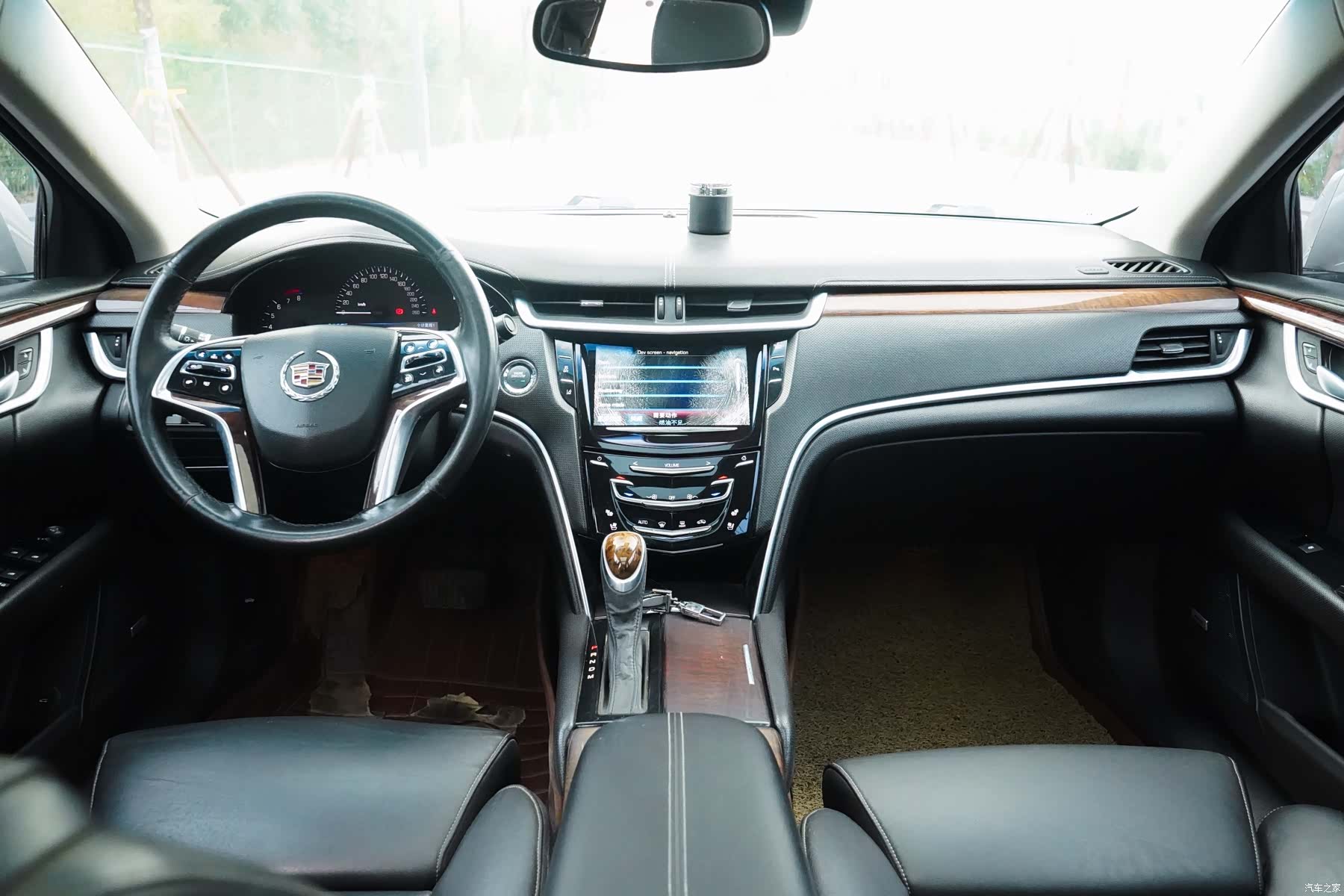 Cadillac XTS, 2013 10