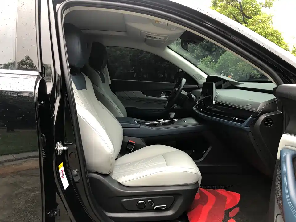 Changan UNI-K Smart iDD